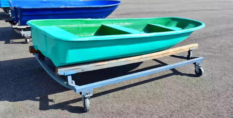 Стеклопластиковая лодка Старт (тримаран) в Люберцах