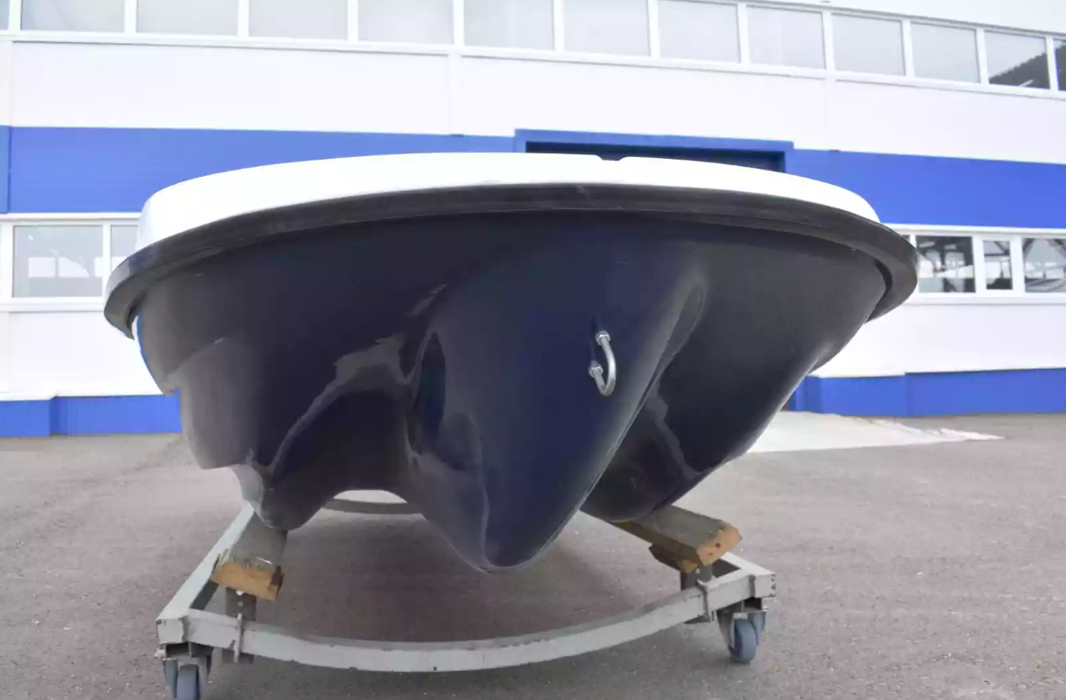 Стеклопластиковая лодка Пингвин New (тримаран) в Люберцах