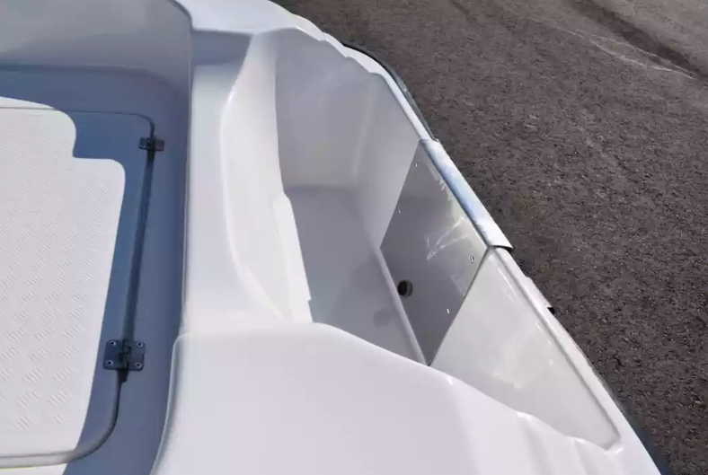 Стеклопластиковая лодка Пингвин (тримаран) в Люберцах