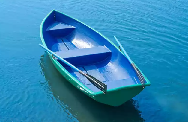 Стеклопластиковая лодка Дельфин в Люберцах