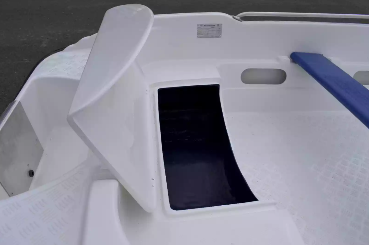 Стеклопластиковая лодка Пингвин New (тримаран) в Люберцах