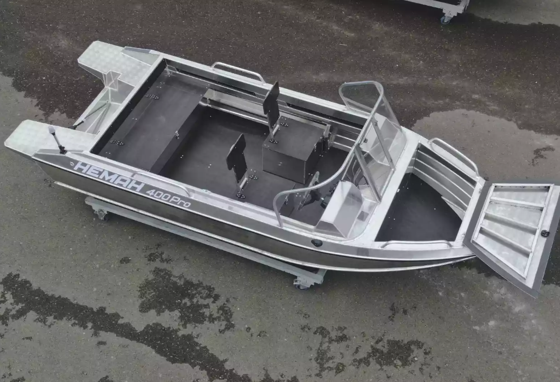 Алюминиевая лодка  Neman-400 PRO в Люберцах