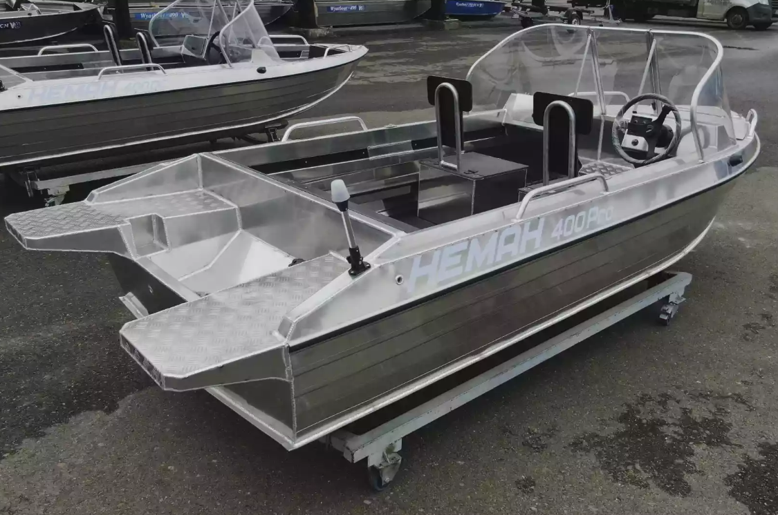 Алюминиевая лодка  Neman-400 PRO в Люберцах