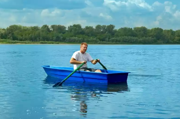 Стеклопластиковая лодка Малютка в Люберцах