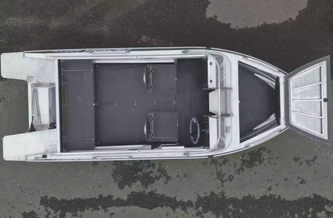 Алюминиевая лодка  Neman-400 PRO в Люберцах