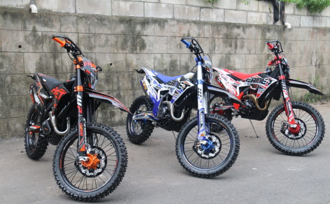 Кроссовый мотоцикл FAIDET NC300S ULTRA WP в Люберцах