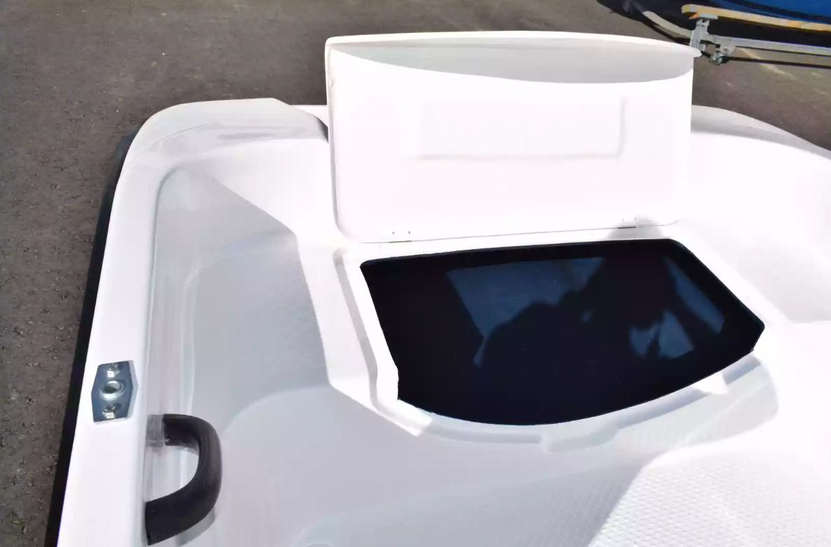 Стеклопластиковая лодка Пингвин (тримаран) в Люберцах