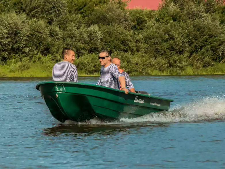 Стеклопластиковая лодка Neman-340 (тримаран) в Люберцах