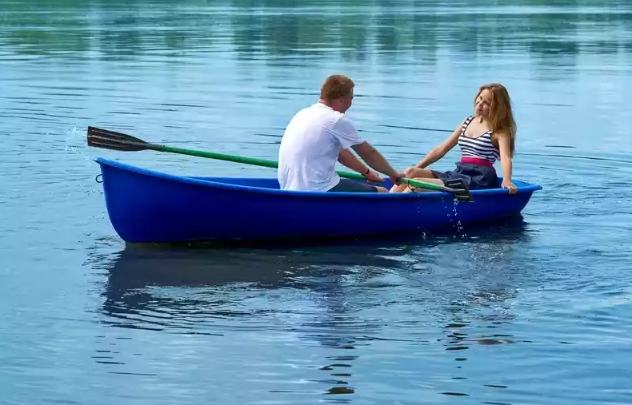 Стеклопластиковая лодка Дельфин в Люберцах