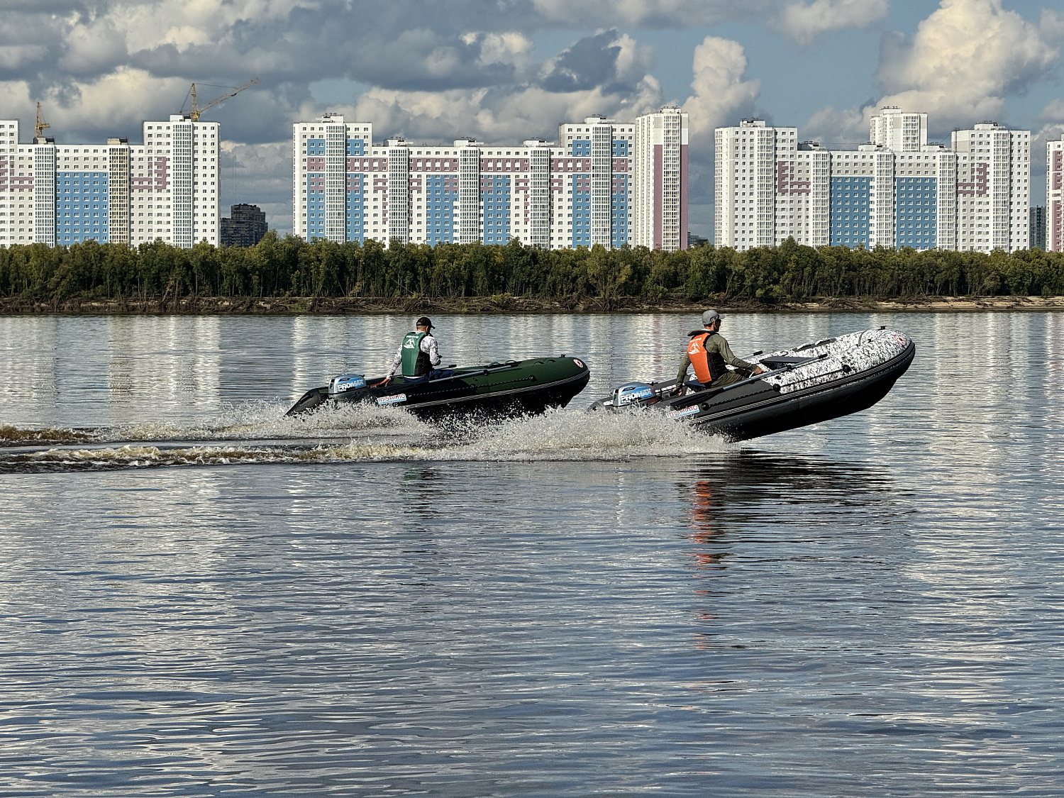 Лодка MISHIMO BIG FLOOR 440 в Люберцах