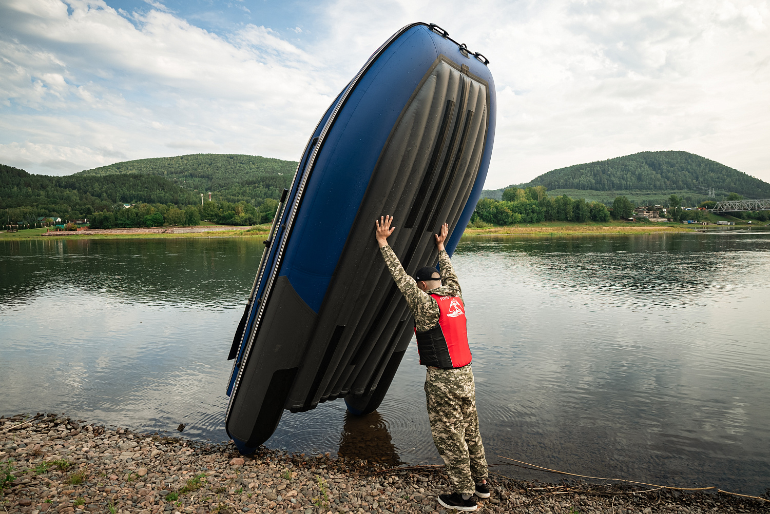 Лодка MISHIMO RIVER FJET PRO 410  под водомет в Люберцах